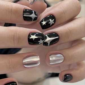 Black And Silver Press On Nails Y2K Star Pattern Short Square Shape Cool Style Mirror Chrome Fake Nails For Women