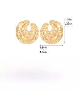 Detailed size and weight specs for these gold hammered texture alloy hoop earrings