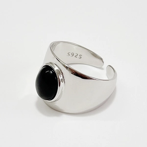 Minimalist S925 sterling silver wide band open ring with black oval agate gemstone
