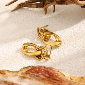 18K gold-plated stainless steel chain earrings with crystal accent in interlocking design