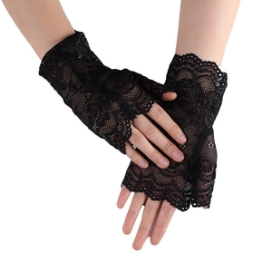 Gants en dentelle noire sans doigts pour femmes avec motif floral ajouré délicat