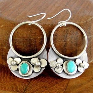 Retro Geschnitzte Blumen Ohrhänger Metalllegierung Mit Ovalem Türkisstein Böhmischer Ethno Stil Vintage Schmuck Für Frauen
