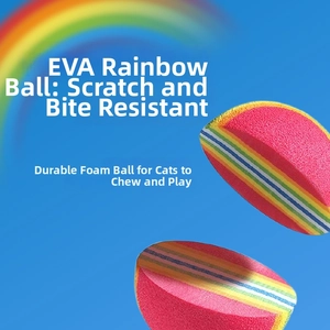 Sezione dettagliata di una pallina arcobaleno in schiuma EVA per animali con struttura interna