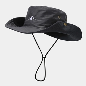 Chapeau de soleil noir avec large bord, broderie montagne et mentonnière ajustable