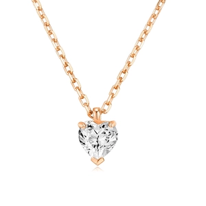 Macro-opname van roségouden hartvormige zirkoon ketting met gedetailleerde zetting