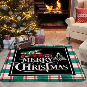 Tapis de Noël en flanelle avec camion rouge et sapin sur parquet près de la cheminée