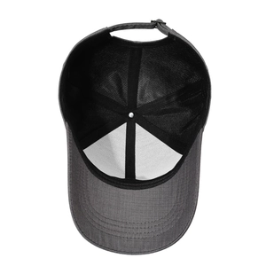 Casquette de baseball grise structurée avec support avant blanc et doublure en maille filet