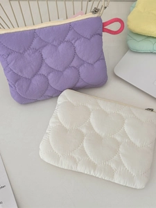 Pastel quilted heart pattern mini storage pouch for hygiene products and coins