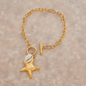 18K gold-plated stainless steel chain bracelet featuring starfish and shell pendants
