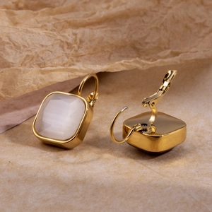 Boucles d'oreilles carrées en opale plaquées or en acier inoxydable avec fermoirs