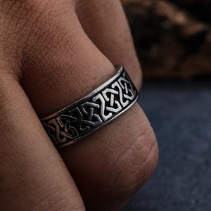 Vintage Viking Celtic knot stainless steel ring with antique silver finish for men