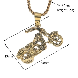 Detailed size guide of gold motorcycle pendant necklace with 60cm chain dimensions