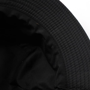 Classic black bucket hat with high-density twill fabric and parallel brim stitching