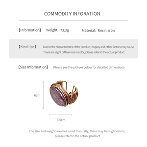 Detailed specs of the vintage bronze resin cuff bracelet with size and weight info