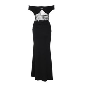 Détail d'une robe de soirée noire avec dentelle ajourée élégante et design dos nu raffiné