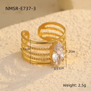 Detailed dimensions of wide cutout gold ring with marquise zircon and beaded bands