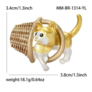 Cute enamel cat brooch with gold trim and white glaze design for sweaters and cardigans