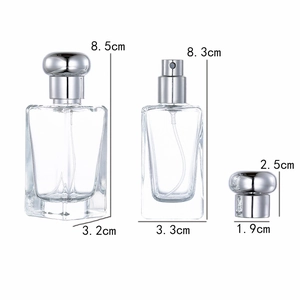 Flacone spray per profumo da 25ml in vetro con tappo argento e dimensioni incluse