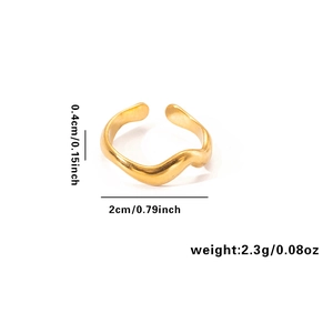 Macro detail of wave gold ring showing 0.4cm width and 2.3g lightweight design