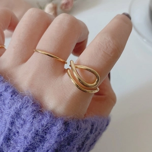 Minimalist S925 sterling silver open ring set with elegant gold curved water drop design