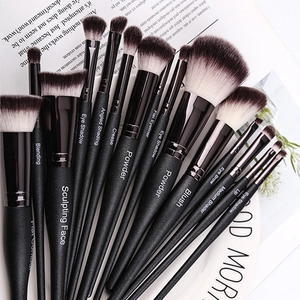 Professional 15pcs mermaid makeup brush set with matte black handles and gradient bristles