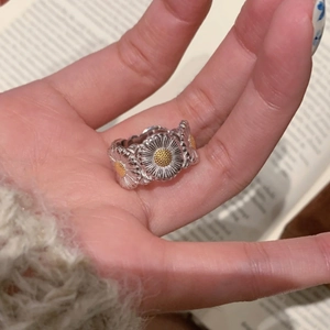 Vintage Copper Daisy Flower Adjustable Open Ring Two Tone Silver Gold Plated Luxury Fashion Finger Ring For Women Jewelry