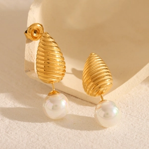 Elegant 18k gold plated stainless steel teardrop pearl earrings with spiral texture