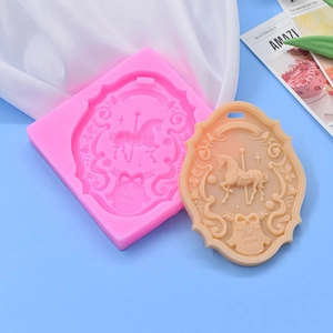 Silicone carousel mold for DIY cake toppers and wax sachets featuring Best Wishes text