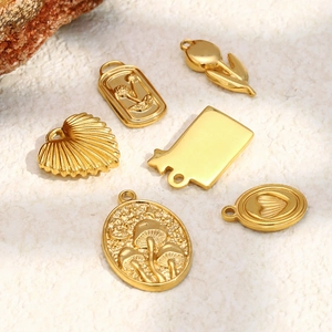 Diverse 18K vergoldete Tulpen- und Pilzanhänger aus Edelstahl für DIY-Schmuckdesigns