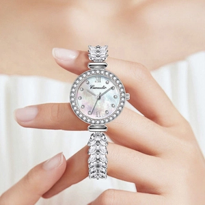 Orologio al quarzo da donna argento con lunetta in strass e cinturino in cristallo