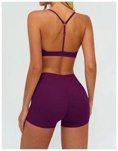 Détails du soutien-gorge de sport dos en Y violet foncé et du short de yoga sans couture