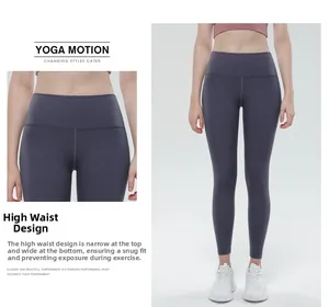 Vista dettagliata dei leggings da yoga a vita alta con fascia antiscivolo e tessuto compressivo