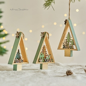 Wooden Christmas Tree Ornaments Hollow Reindeer Snowman House XMAS Hanging Decor For Home Holiday Party Nordic Style