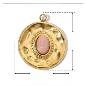 Detailed size parameters of 17x15mm round gold heart pendant with pink natural stone