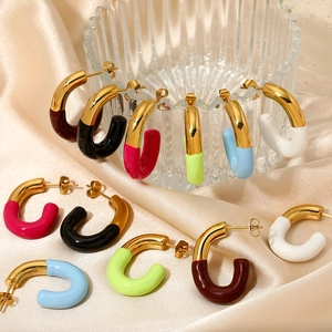 Colorful enamel C-shaped stud earrings in vibrant resin and gold-plated stainless steel
