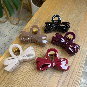 Large Butterfly Bow Hair Claw Clip Elegant Irregular Resin Plastic Hairclip Strong Hold For Women Fashion Accessories