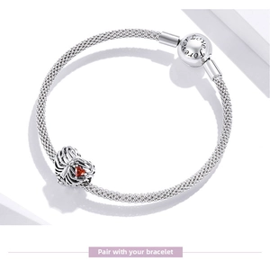Detailed view of 925 silver mesh bracelet with gothic heart-shaped rib cage charm