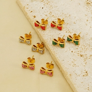 Élégantes boucles d'oreilles nœud plaquées or 18 carats avec strass en quatre couleurs