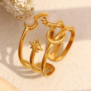 Anello aperto sole e luna placcato oro 18K con pietre occhio di gatto ed elementi celesti