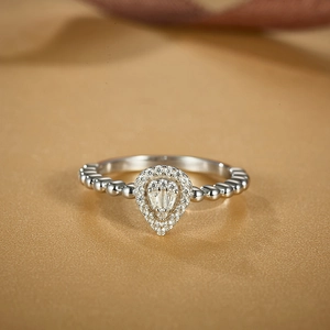 925 Sterling Silver Moissanite Heart Shaped Ring For Women Elegant Beaded Band Moissanite Jewelry Gift With GRA Certificate