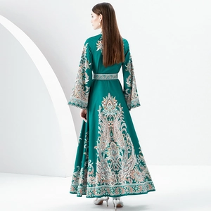 Elegantes dunkelgrünes Maxi-Kleid mit Paisley-Blumendruck, Stehkragen und Trompetenärmeln