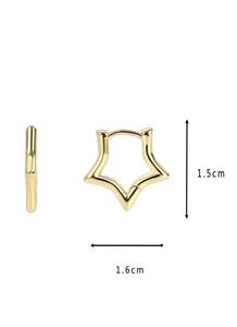 Detailed view of gold star hoop earrings featuring precise measurements 1.5cm by 1.6cm
