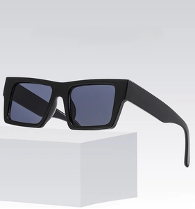 Side view of trendy thick square frame sunglasses in black acetate for outdoor sports