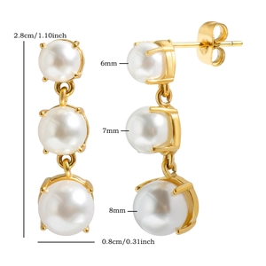 Detail view of gold pearl earrings with 2.8cm length and pearl diameter size markings