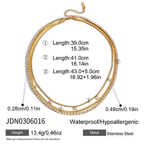 Guide des dimensions pour collier multicouche en acier inoxydable plaqué or 18 carats et mesures