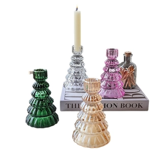 Portacandele a forma di albero di Natale in vetro colorato per decorazioni festive a tavola