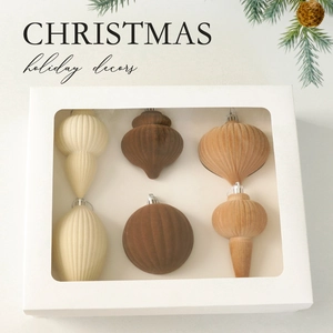 Lot de 6 boules de Noël floquées aux tons terreux pour décor de sapin