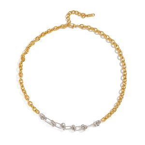 Zweifarbige Gliederkette aus Edelstahl in Gold und Silber für einen minimalistischen Look