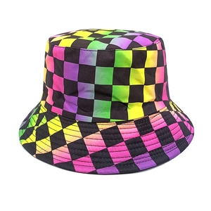 Chapeau Bob Damier Arc-En-Ciel Polyester Protection Solaire Extérieur Style Streetwear Rétro Pour Hommes Et Femmes