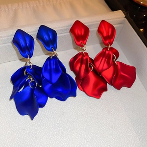 Petal Tassel Drop Earrings Alloy Flower Design With Silver Earring Post Elegant Vintage Statement For Women